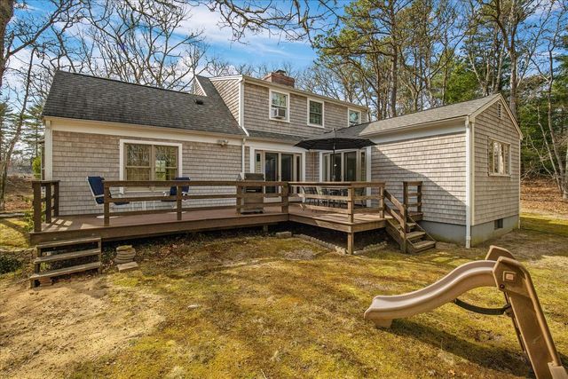 12 Highview Circle, Marstons Mills, MA 02648