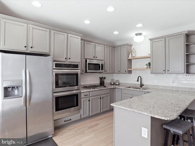 5408 EDSALL RIDGE PL, Alexandria, VA 22312