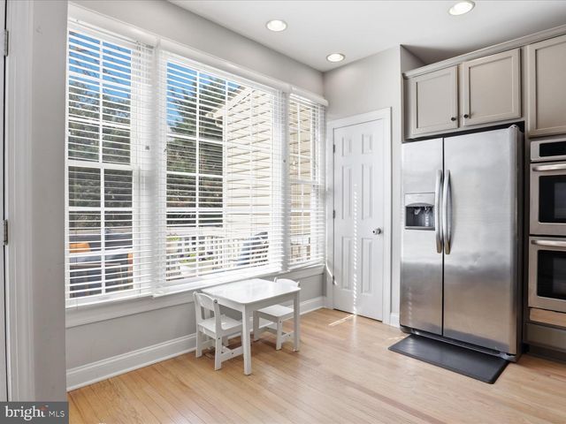 5408 EDSALL RIDGE PL, Alexandria, VA 22312
