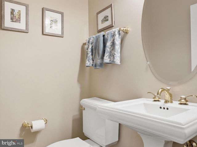 5408 EDSALL RIDGE PL, Alexandria, VA 22312