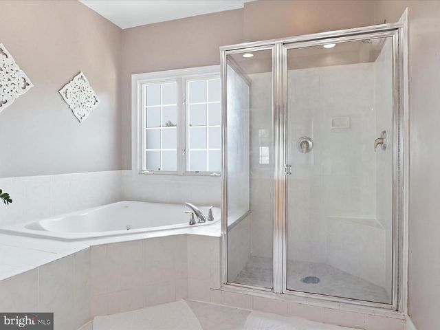5408 EDSALL RIDGE PL, Alexandria, VA 22312