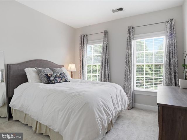5408 EDSALL RIDGE PL, Alexandria, VA 22312