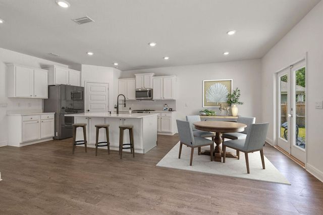 100 W Oak Trees Lane, Freeport, FL 32439