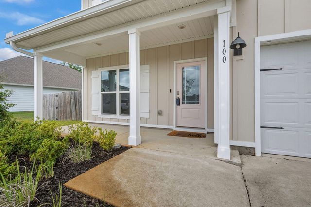 100 W Oak Trees Lane, Freeport, FL 32439