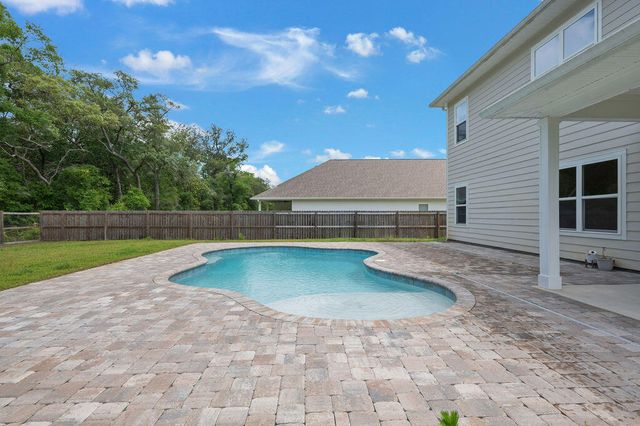 100 W Oak Trees Lane, Freeport, FL 32439