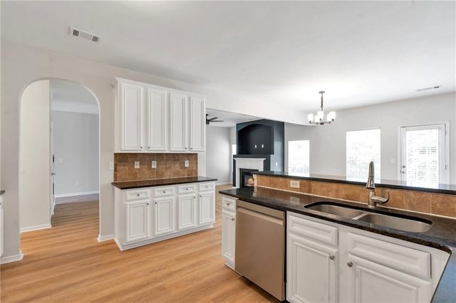 3076 EXCELSIOR Court, Snellville, GA 30039