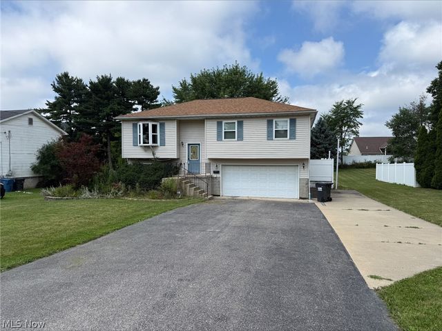 84 Howard Street, Austintown, OH 44515
