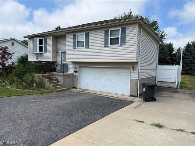 84 Howard Street, Austintown, OH 44515