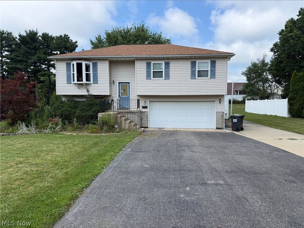 84 Howard Street, Austintown, OH 44515
