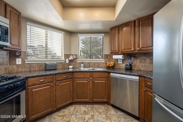 958 Jasmine Drive, Las Cruces, NM 88005