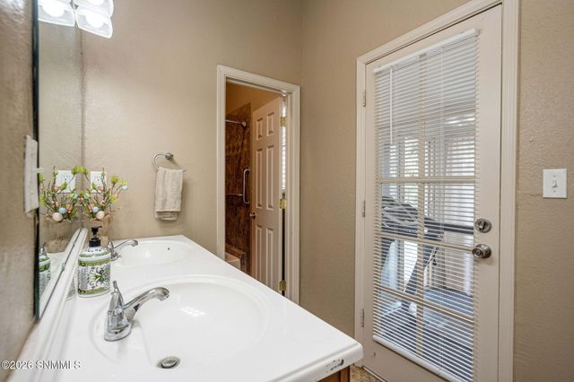 958 Jasmine Drive, Las Cruces, NM 88005