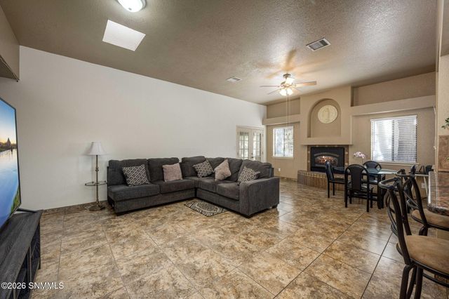 958 Jasmine Drive, Las Cruces, NM 88005