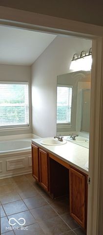 12275 Cobblestone Drive, Fishers, IN 46037
