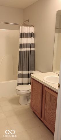 12275 Cobblestone Drive, Fishers, IN 46037