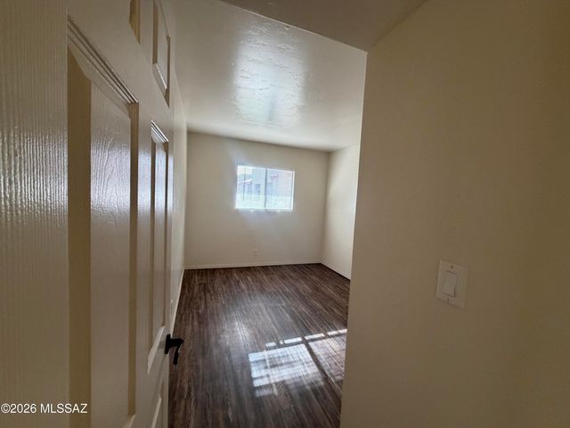 455 W Kelso St Apt 209, Tucson, AZ 85705