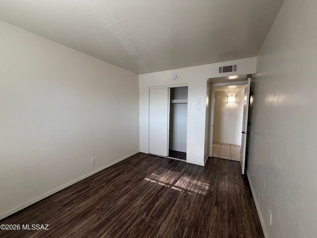 455 W Kelso St Apt 209, Tucson, AZ 85705