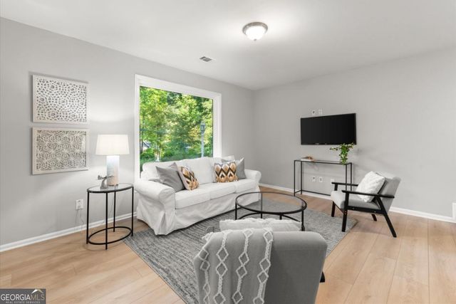 122 Cross Gate Drive, Marietta, GA 30068