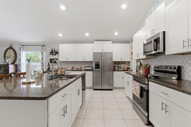 1880 SAND DAISY PLACE, Ruskin, FL 33570