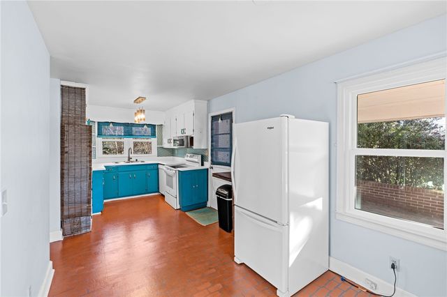 420 Brock Street, Central, SC 29630