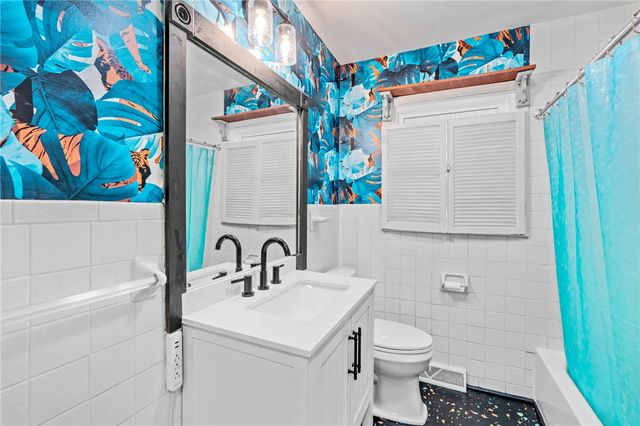 420 Brock Street, Central, SC 29630