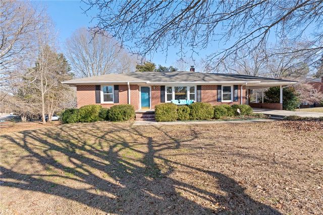 420 Brock Street, Central, SC 29630