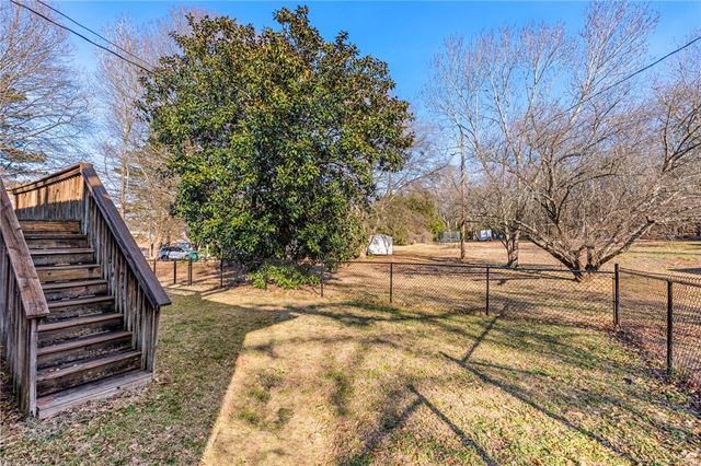 420 Brock Street, Central, SC 29630