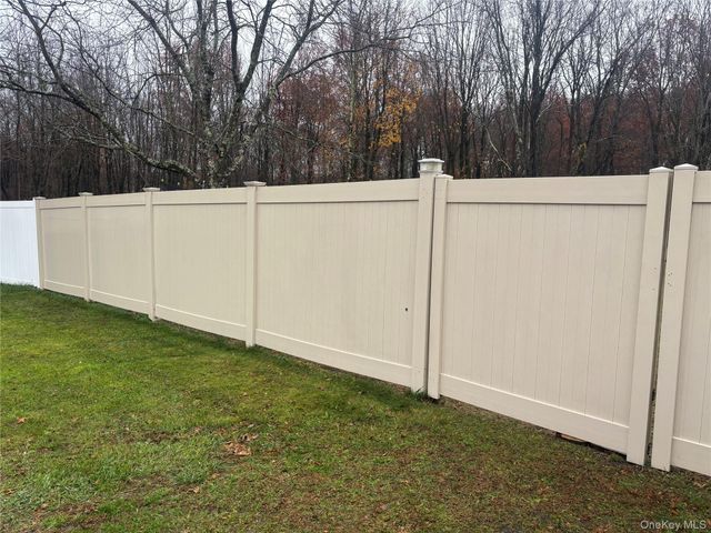 235 Maples Road, Middletown, NY 10940