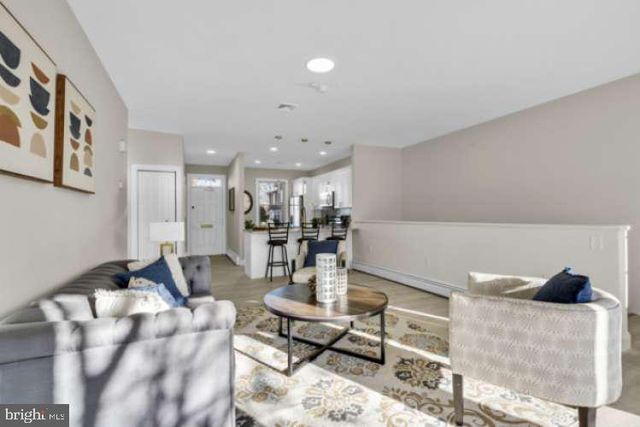 44 BUTTONWOOD ST, Mount Holly, NJ 08060