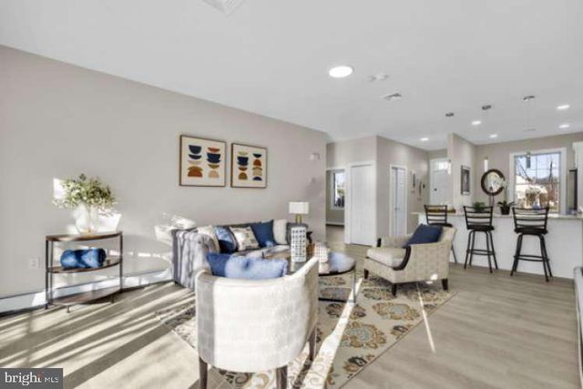 44 BUTTONWOOD ST, Mount Holly, NJ 08060