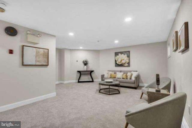 44 BUTTONWOOD ST, Mount Holly, NJ 08060