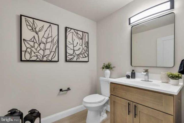 44 BUTTONWOOD ST, Mount Holly, NJ 08060