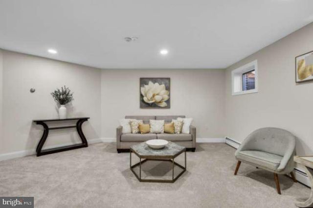 44 BUTTONWOOD ST, Mount Holly, NJ 08060