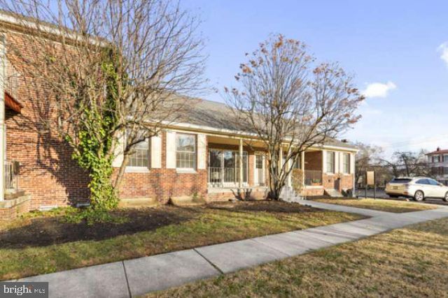 44 BUTTONWOOD ST, Mount Holly, NJ 08060