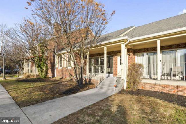 44 BUTTONWOOD ST, Mount Holly, NJ 08060