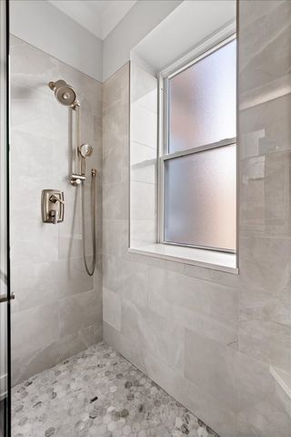 614 E 46th Street 3, Chicago, IL 60653