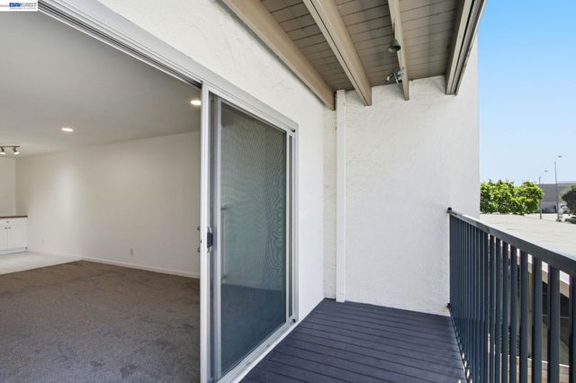 1720 Halford Ave 233, Santa Clara, CA 95051