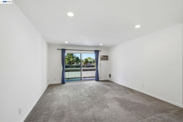 1720 Halford Ave 233, Santa Clara, CA 95051