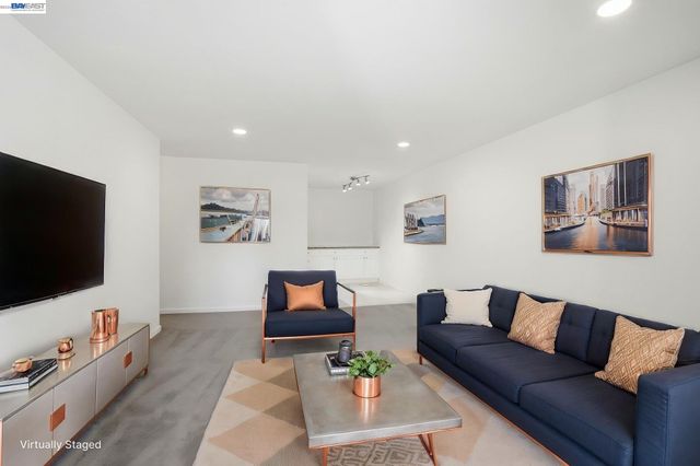 1720 Halford Ave 233, Santa Clara, CA 95051