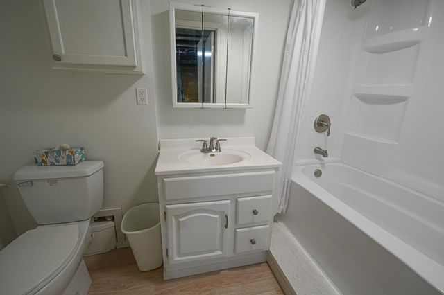 9411 Maple Hill Road, Reynolds Twp, MI 49329