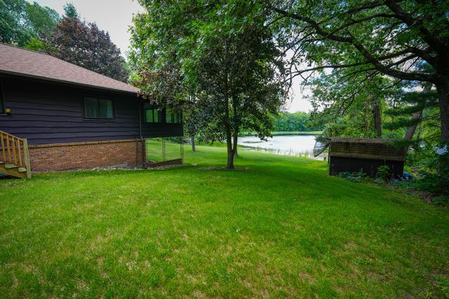 9411 Maple Hill Road, Reynolds Twp, MI 49329