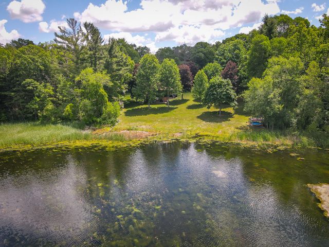 9411 Maple Hill Road, Reynolds Twp, MI 49329