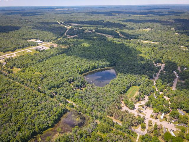9411 Maple Hill Road, Reynolds Twp, MI 49329