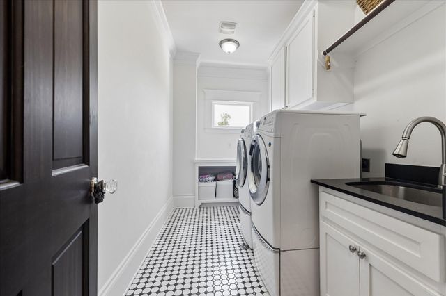 617 Harvard Street, Houston, TX 77007