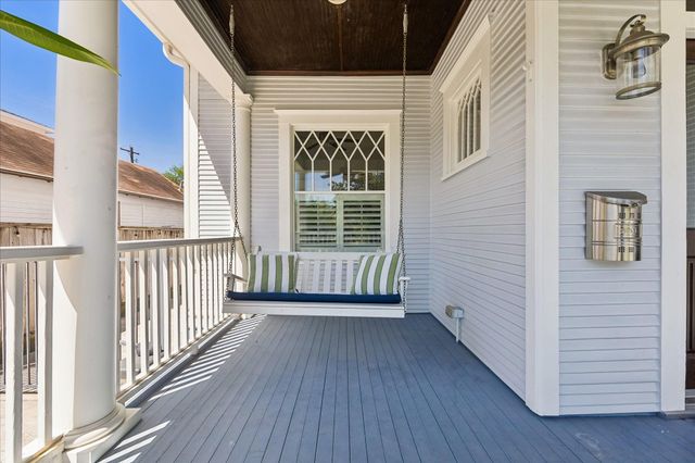 617 Harvard Street, Houston, TX 77007