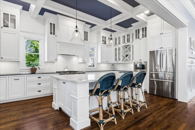 617 Harvard Street, Houston, TX 77007