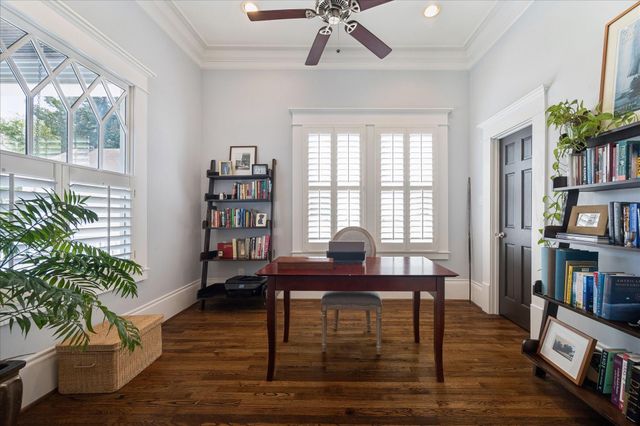 617 Harvard Street, Houston, TX 77007