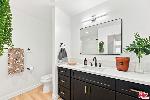 1191 Crenshaw Boulevard, Los Angeles, CA 90019