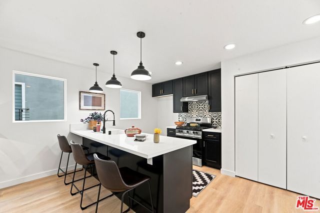 1191 Crenshaw Boulevard, Los Angeles, CA 90019
