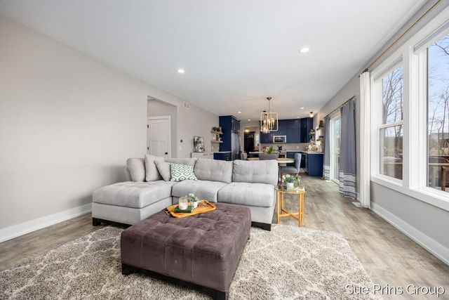 8089 Eagle Peak Drive, Georgetown Twp, MI 49428