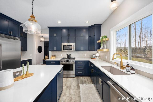 8089 Eagle Peak Drive, Georgetown Twp, MI 49428